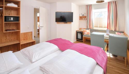 Family Room with 2 Bedrooms