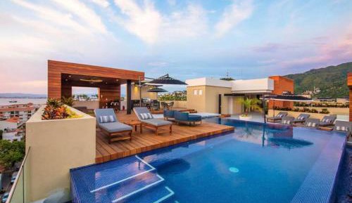 One-Bedroom Holiday Home