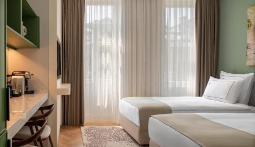 Superior Twin Room with Balcony