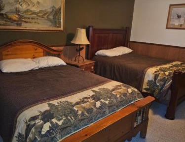 Deluxe Queen Room with Two Queen Beds