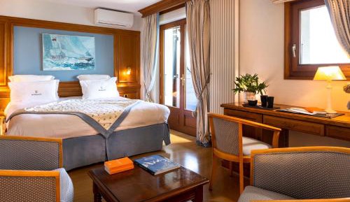 Deluxe Room with Lake View