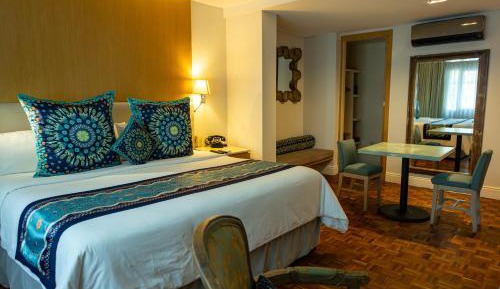 Deluxe Suite with Sauna