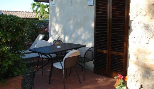 One-Bedroom Apartment (3 Adults)