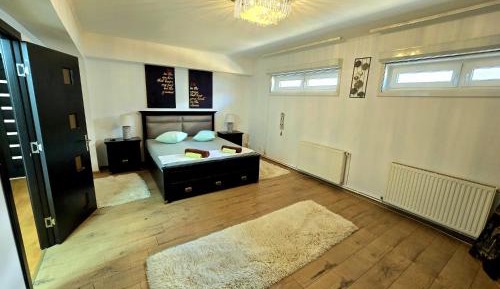 Three-Bedroom Apartment with View