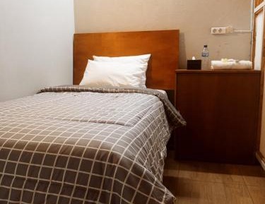 Small Single Room