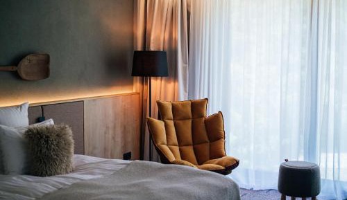 Deluxe Double Room with Forest View