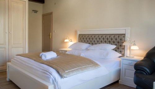 Studio Apartment with Sea View