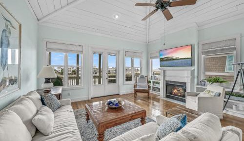 Four-Bedroom Holiday Home
