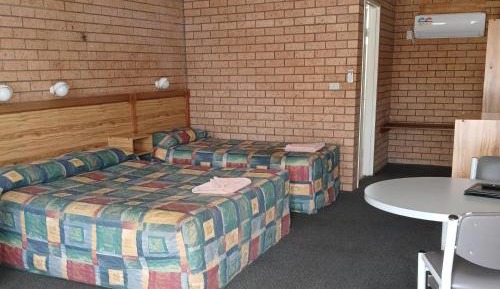 Deluxe Queen Room