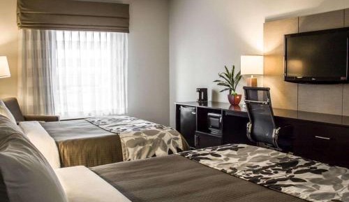 Queen Room with Two Queen Beds - Non-Smoking