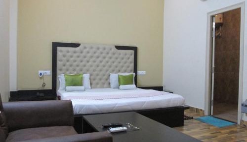 Standard King Room