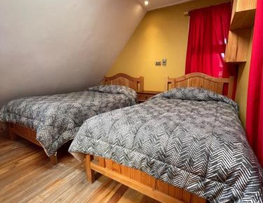 Standard Twin Room with Shared Bathroom