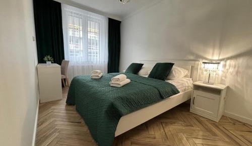 Deluxe One-Bedroom Apartment with City View