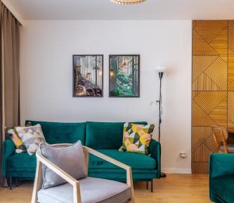 Superior One-Bedroom Apartment with Balcony