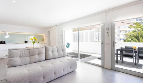 One-Bedroom Apartment with Terrace