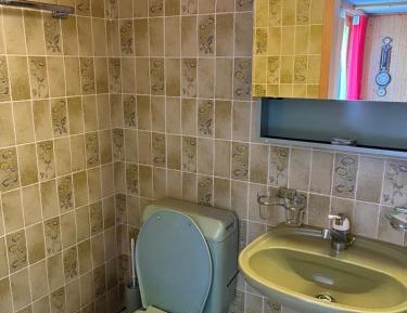Family Room with Shower