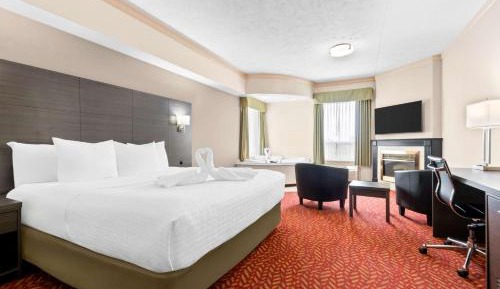 King Room with Spa Bath and Fireplace