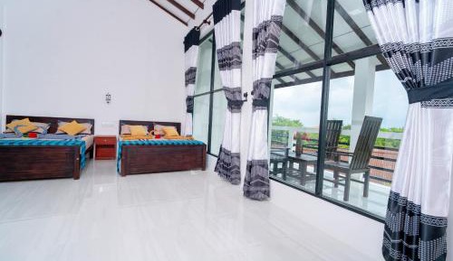Twin Room with Balcony