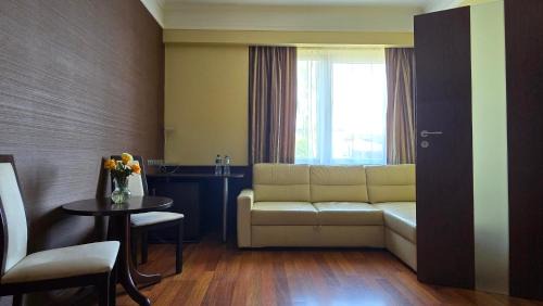 One-Bedroom Family Apartment