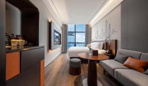 City View King Room