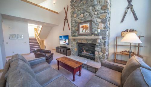 Three-Bedroom Townhouse