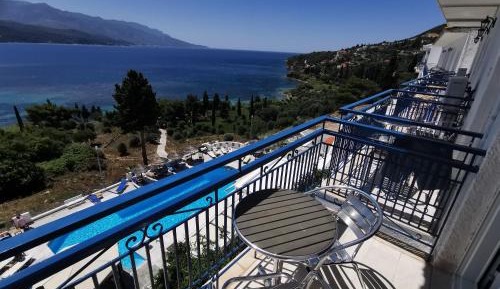 Standard Twin Room with Sea View