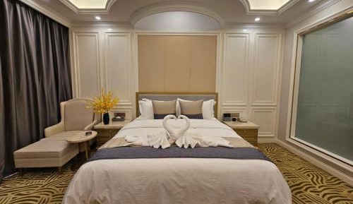 King Room with Balcony
