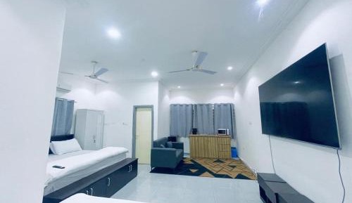 Deluxe Family Room