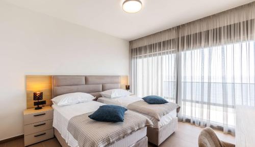 Deluxe Twin Room with Sea View
