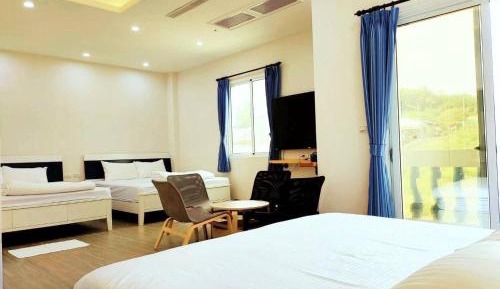 Family Suite with Balcony