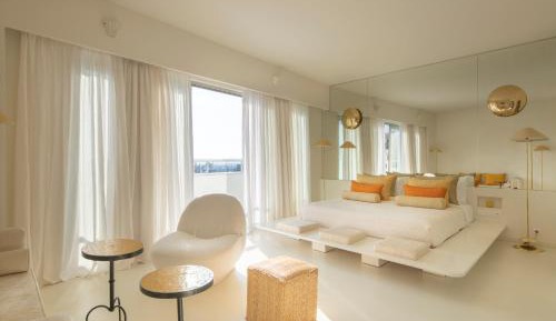 Apollo Suite with Acropolis View