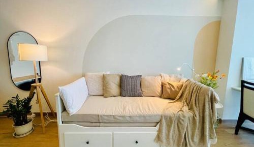 One-Bedroom Family Apartment