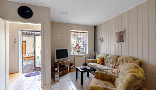 Superior One-Bedroom Apartment