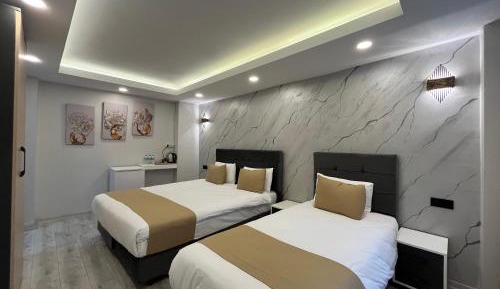 Economy Triple Room