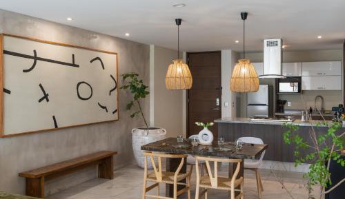 Three-Bedroom Apartment - High Floor