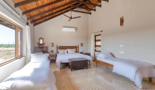 Deluxe Family Suite