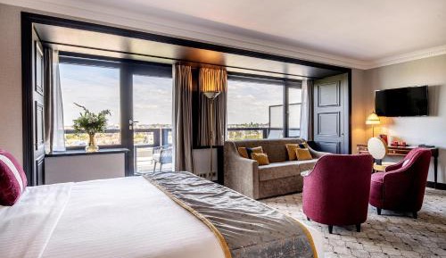 Junior Suite King Bed