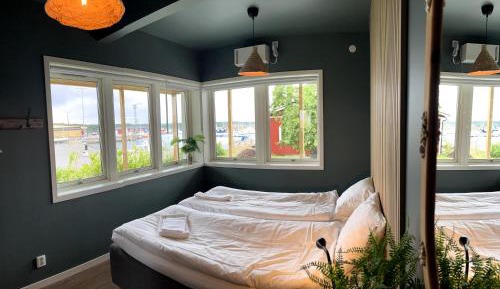 Double Room with Shared Toilet
