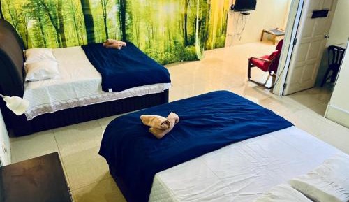 Deluxe Family Suite