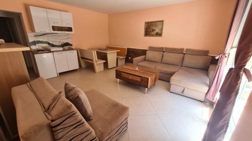 One-Bedroom Apartment with Garden View