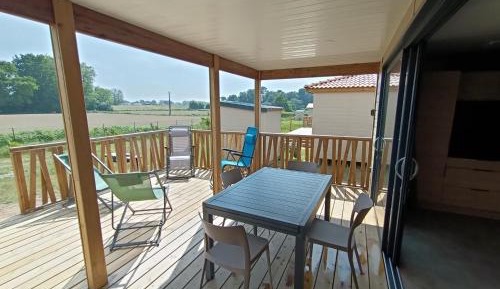 Three-Bedroom Holiday Home 