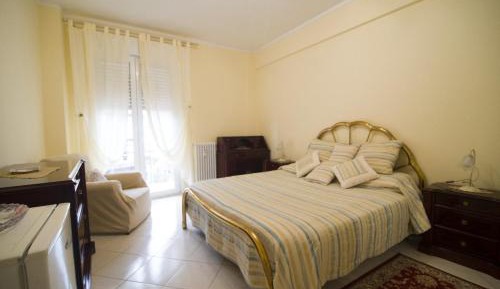 Double Room with Balcony (2 Adults + 1 Child)