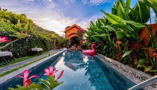 Five-Bedroom Apartment