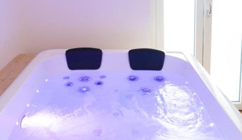 Double Room with Spa Bath