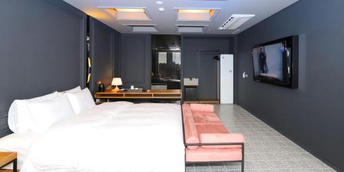 Premium Suite