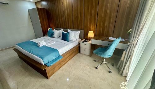 Deluxe Suite