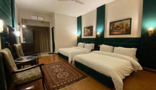 Deluxe Queen Room with Two Queen Beds
