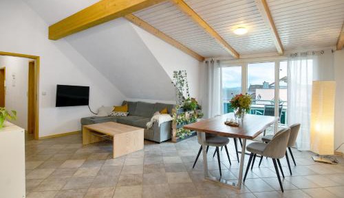 Superior One-Bedroom Apartment with Balcony