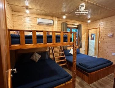 Mixed Dormitory Room
