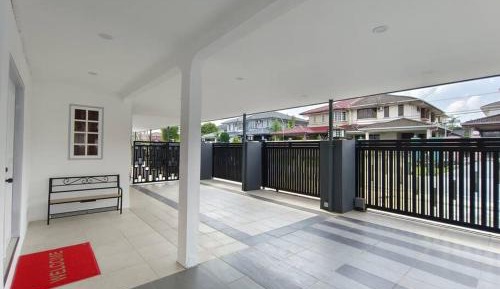 Six-Bedroom House